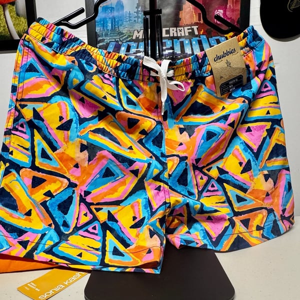 SO12 Youth 18-20 Chubbies Exploding Nachos Swim Trunks Nwt