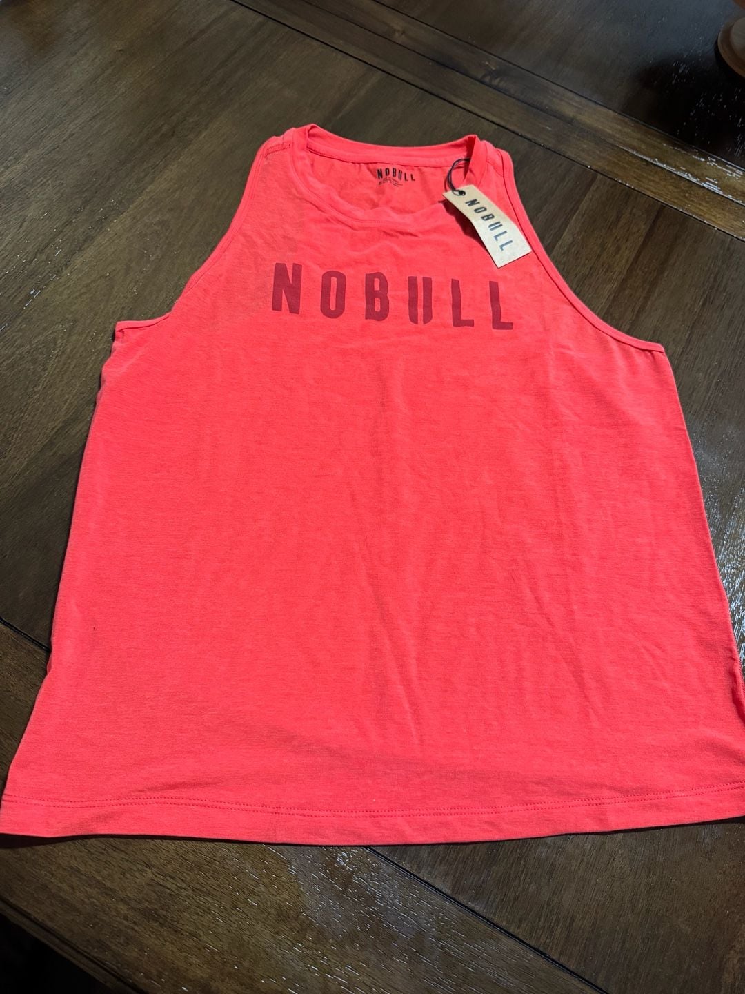 Nobull Tank Top Punch 2