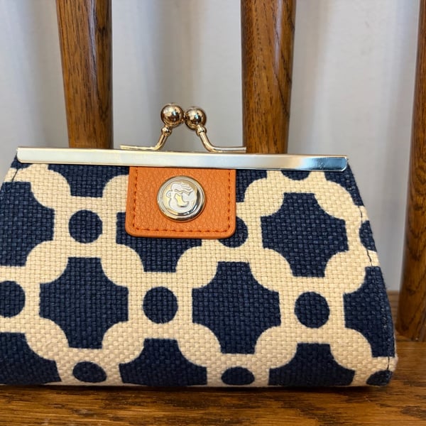 Spartina 449 Kiss Lock Coin Purse Blue White Geometric Linen Leather