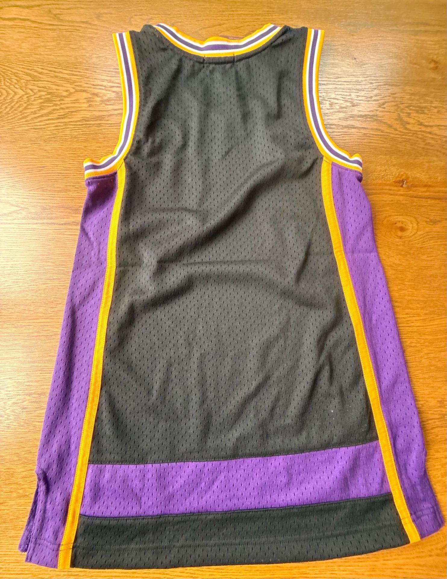 Mitchell & Ness Los Angeles Lakers Jersey Size XS 4