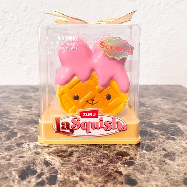Zuru La Squish Waffle Bun Bun Scented Squishy Toy