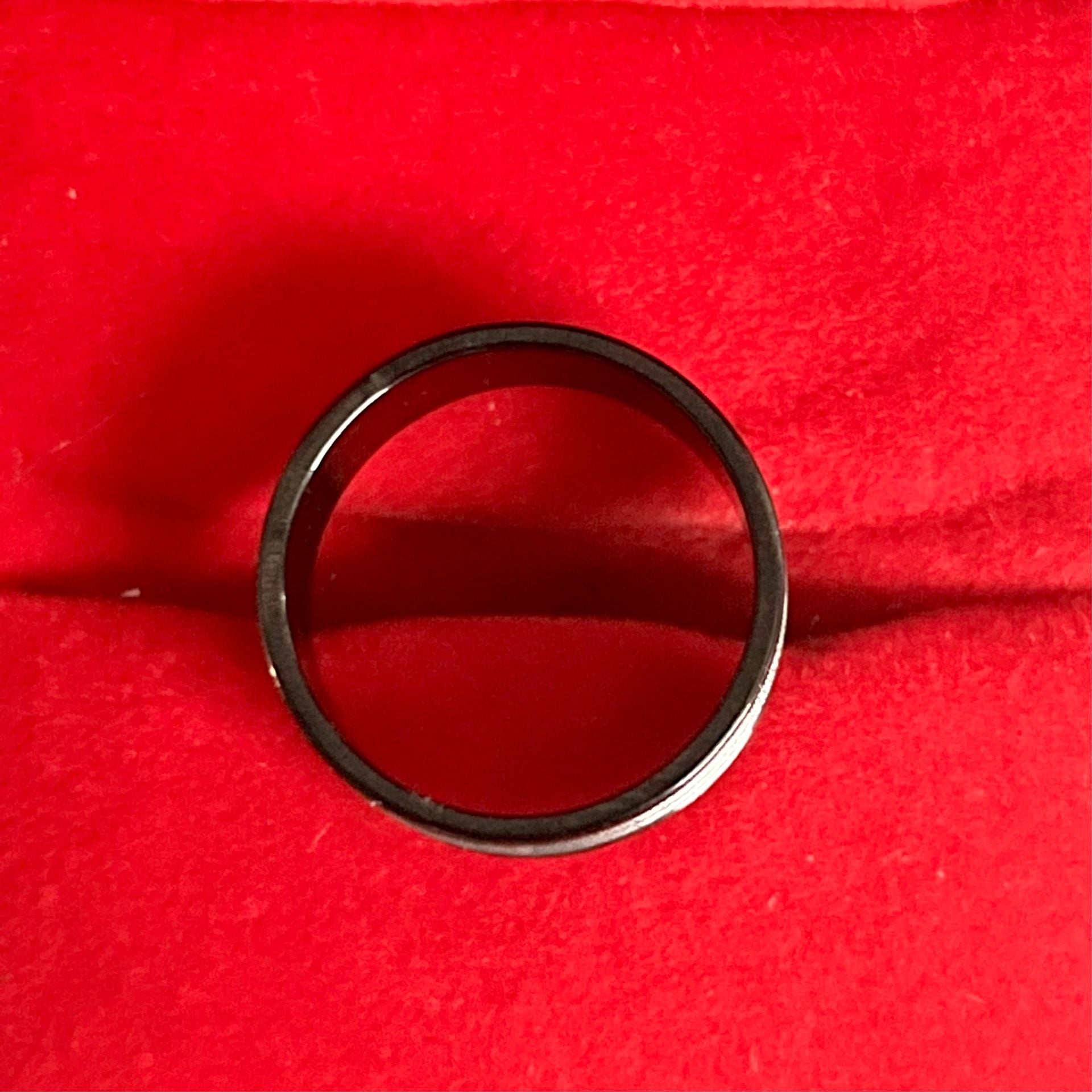 Multi-Groove Band Ring Black And Silver Size 5 4