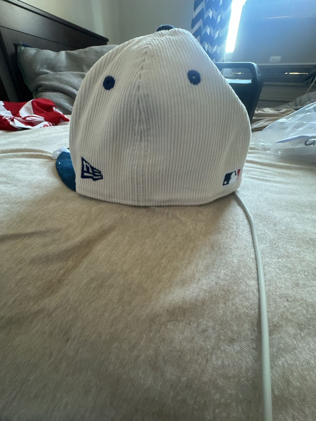 New Era Los Angeles Dodgers Corduroy 59FIFTY Fitted Hat White Blue 3