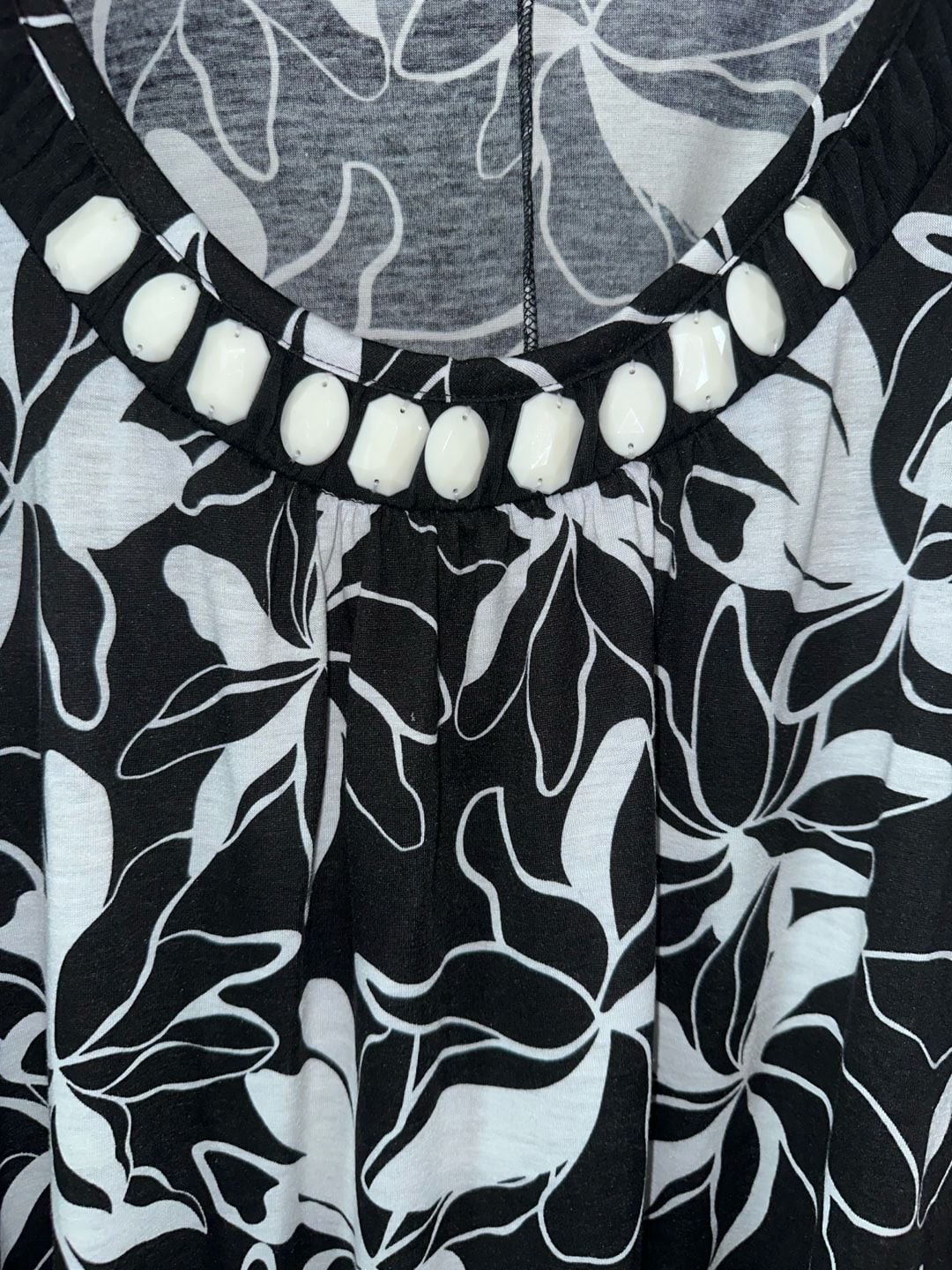 No.15 Woman Within Beaded Neck Floral Blouse Size 1X Black White 3