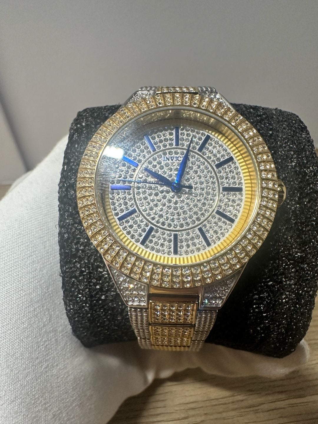 Invicta Specialty Gold Crystal Watch 6