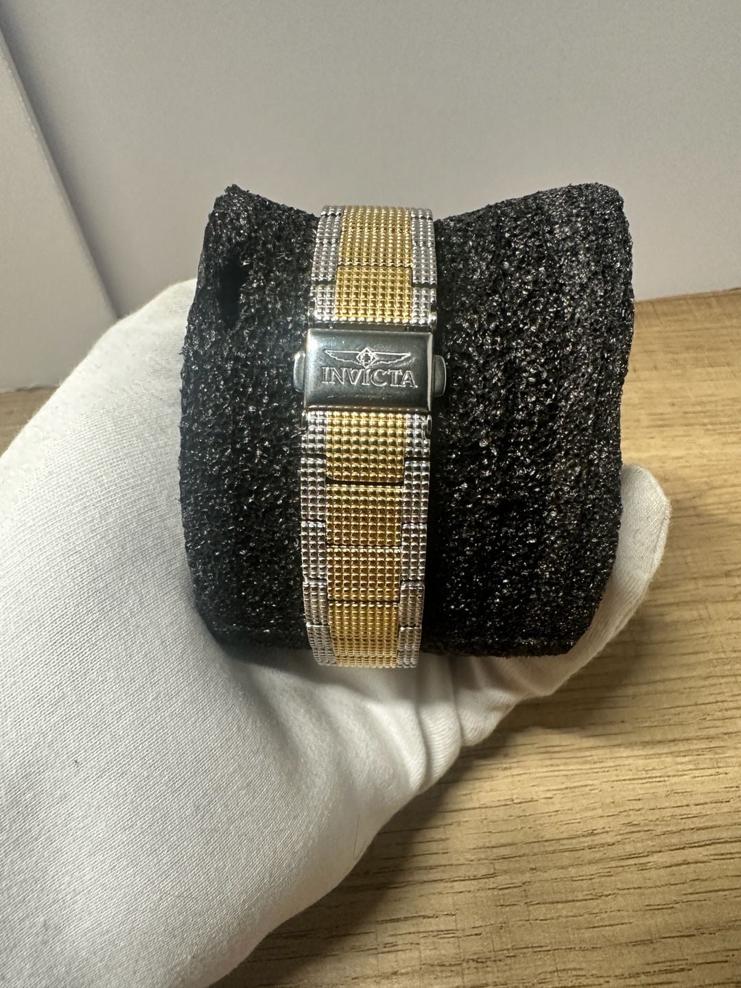 Invicta Specialty Gold Crystal Watch 7