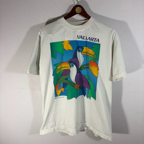 Vintage White Toucan Shirt size Large