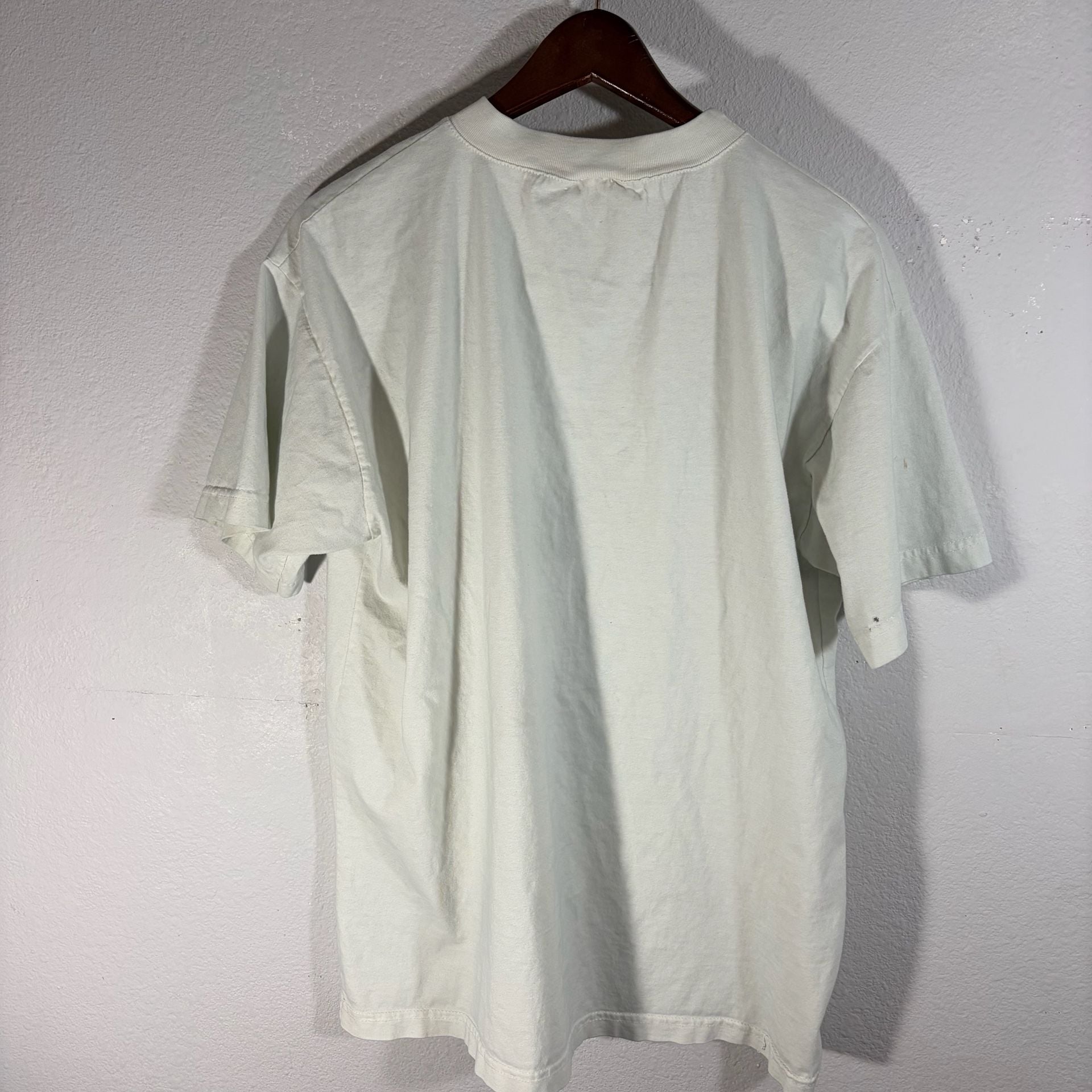 Vintage White Toucan Shirt size Large 4