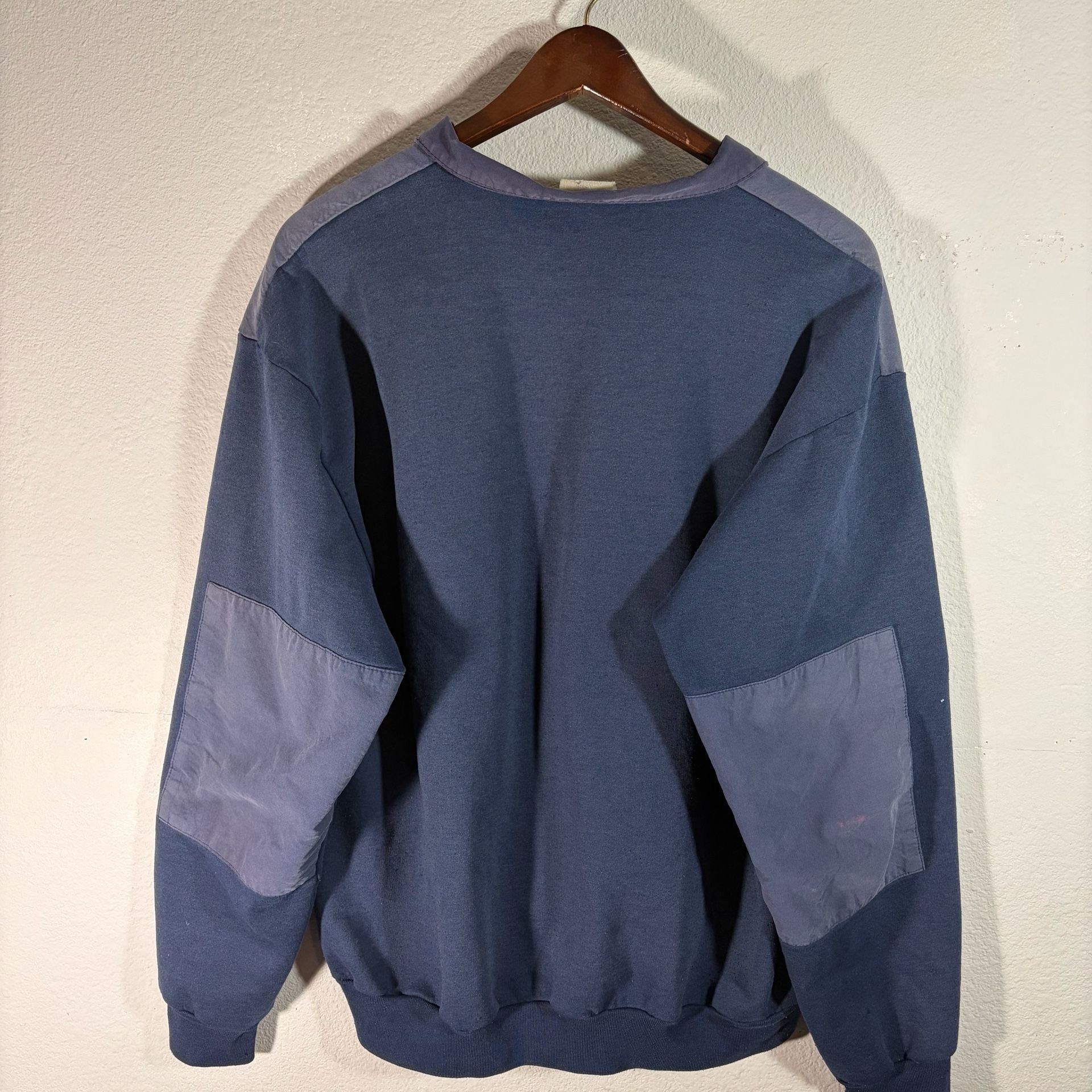 CRAZY Vintage long sleeve sweater with patches scattered 3