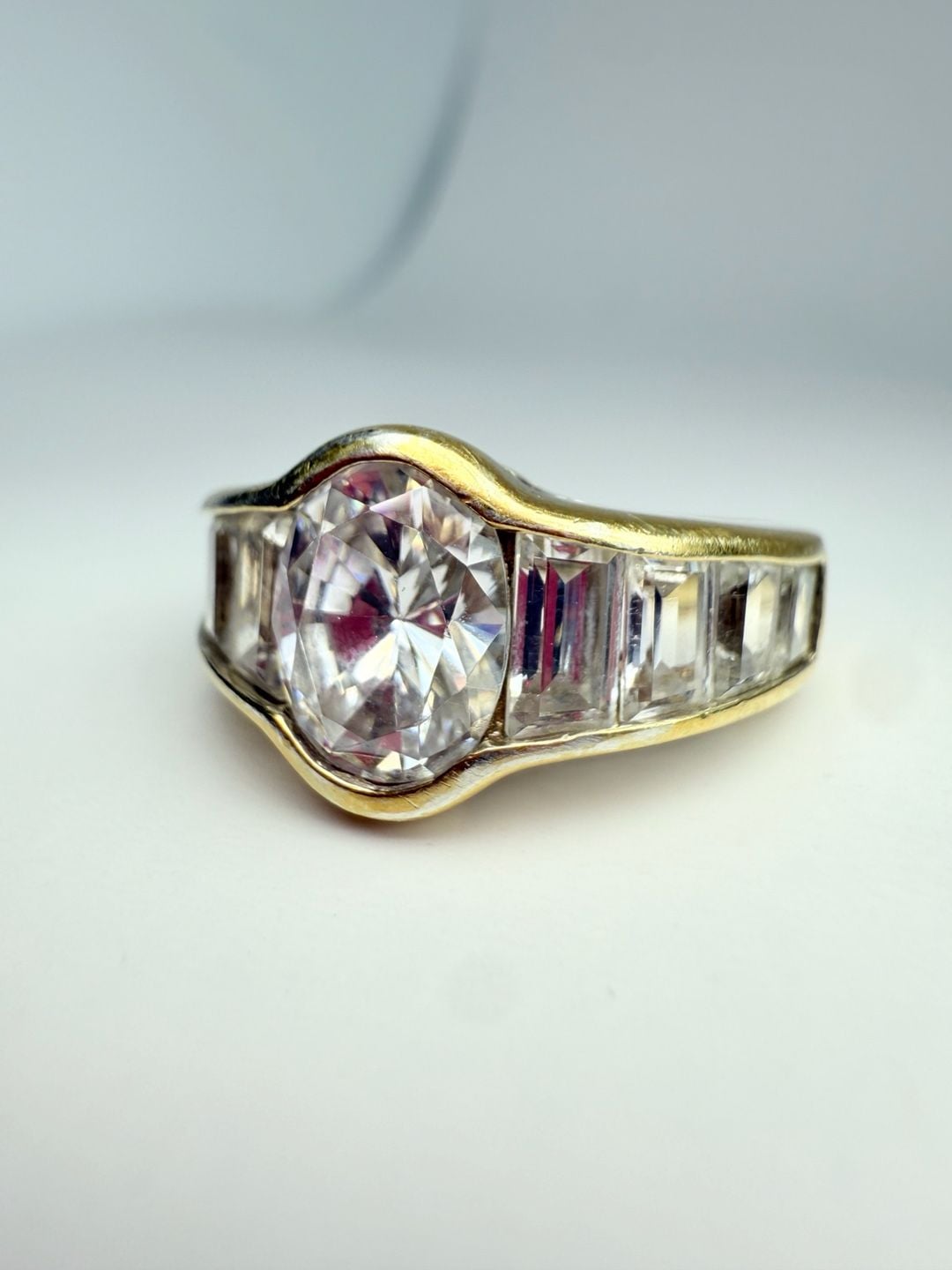 Vintage Gold Tone Oval Crystal Baguette Cocktail Ring Size 8.5 4