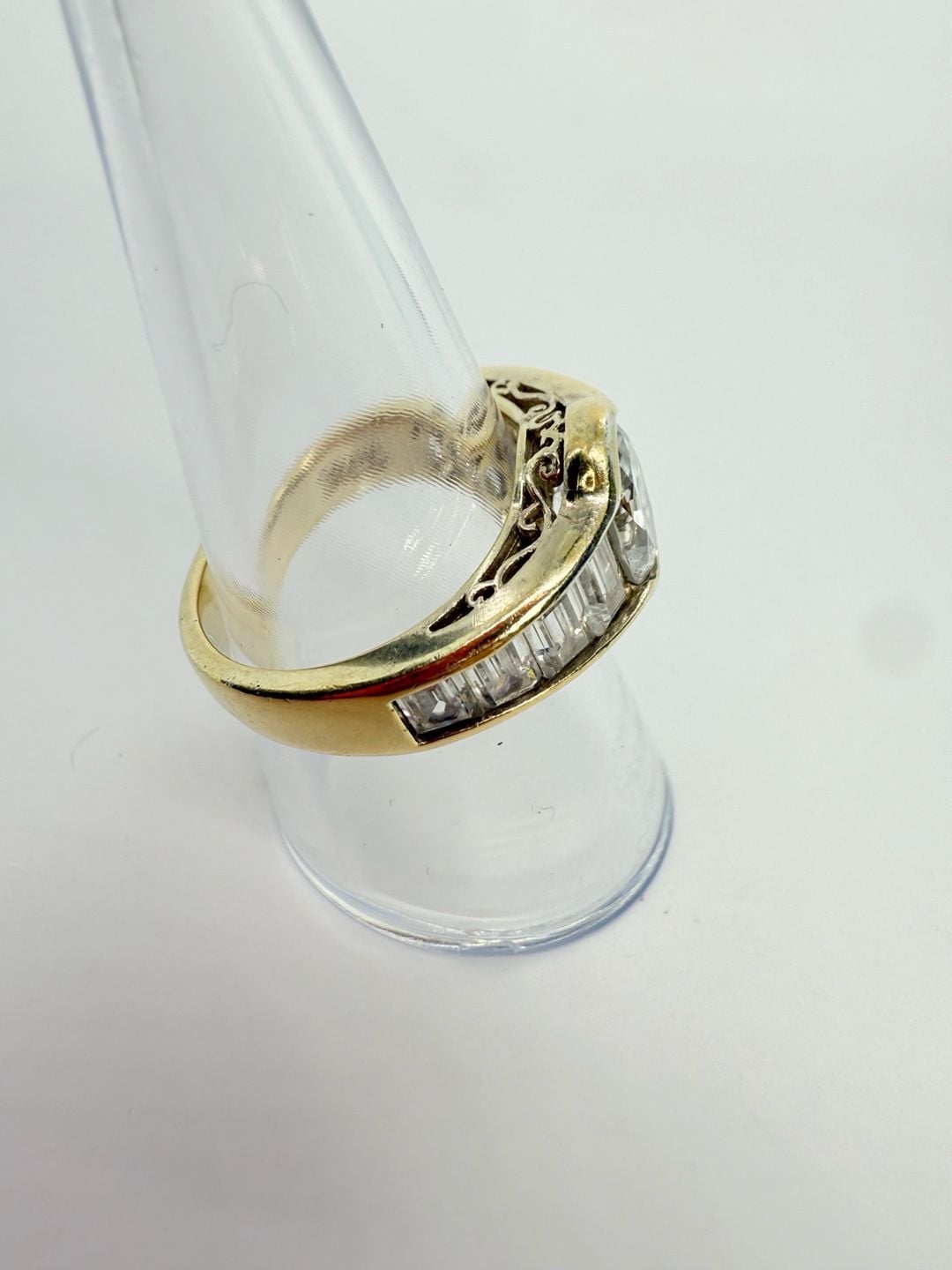 Vintage Gold Tone Oval Crystal Baguette Cocktail Ring Size 8.5 17