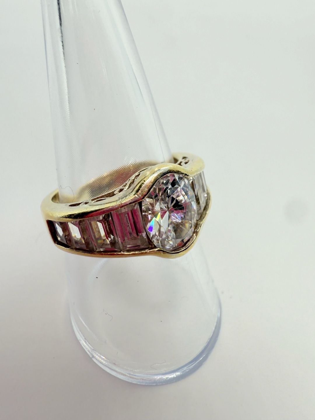 Vintage Gold Tone Oval Crystal Baguette Cocktail Ring Size 8.5 18