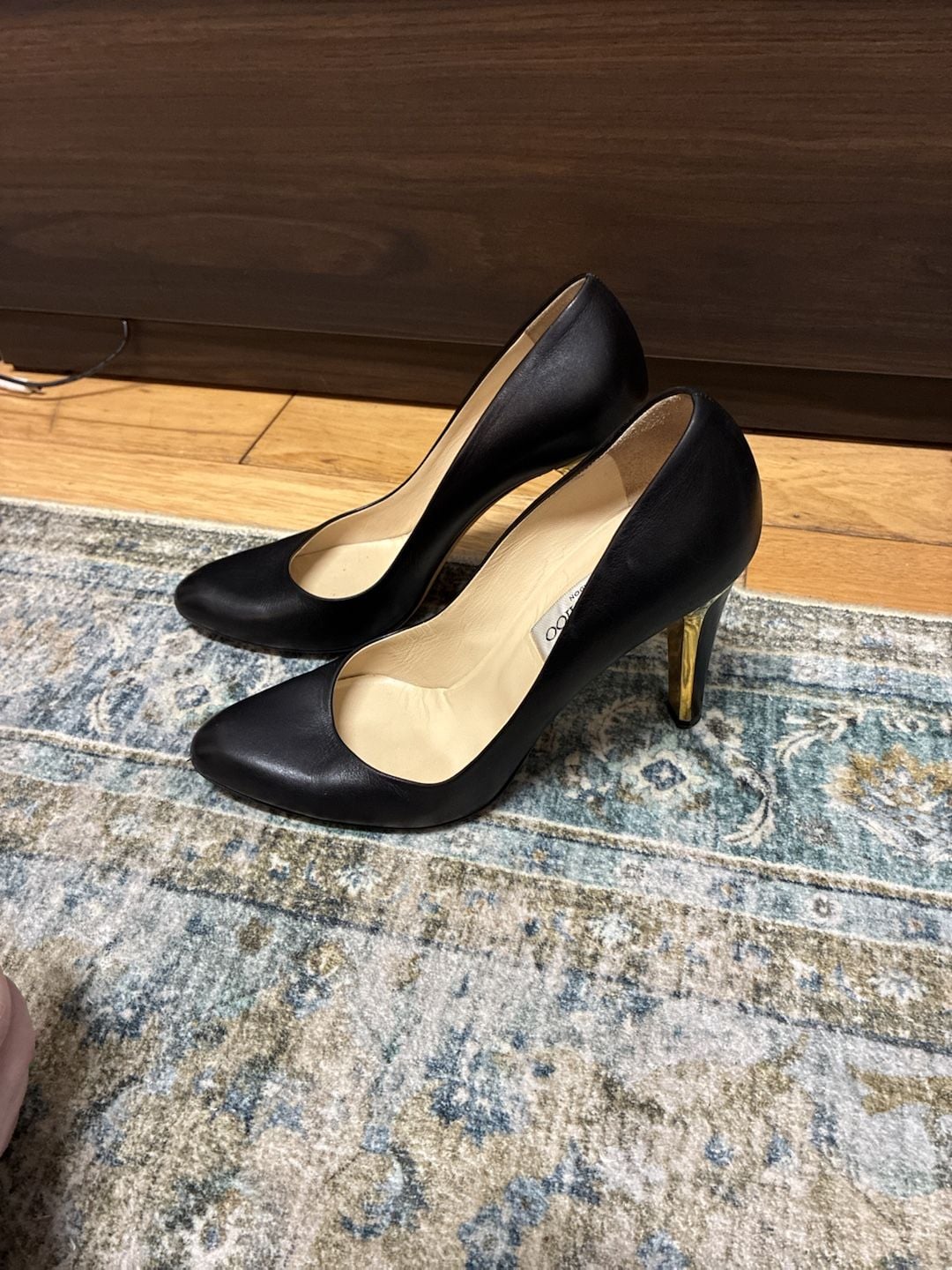 Y2K Vintage Jimmy Choo Gold Accent Leather Pumps Size US7.5/EU37.5 4