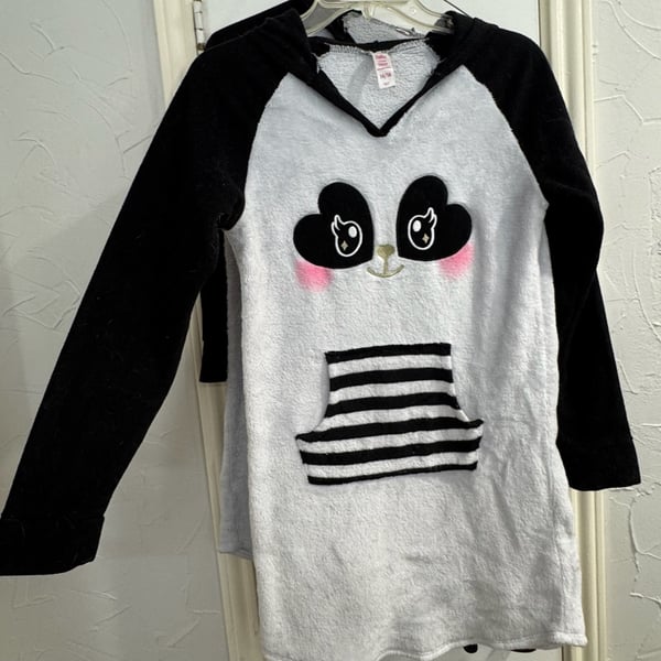 Justice Panda Fleece Hooded Nightgown Size 14/16 Black White
