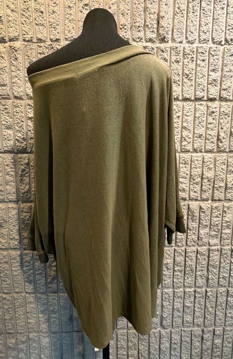 891 Andrée By Unit Batwing Sleeve Top Size L Olive 3