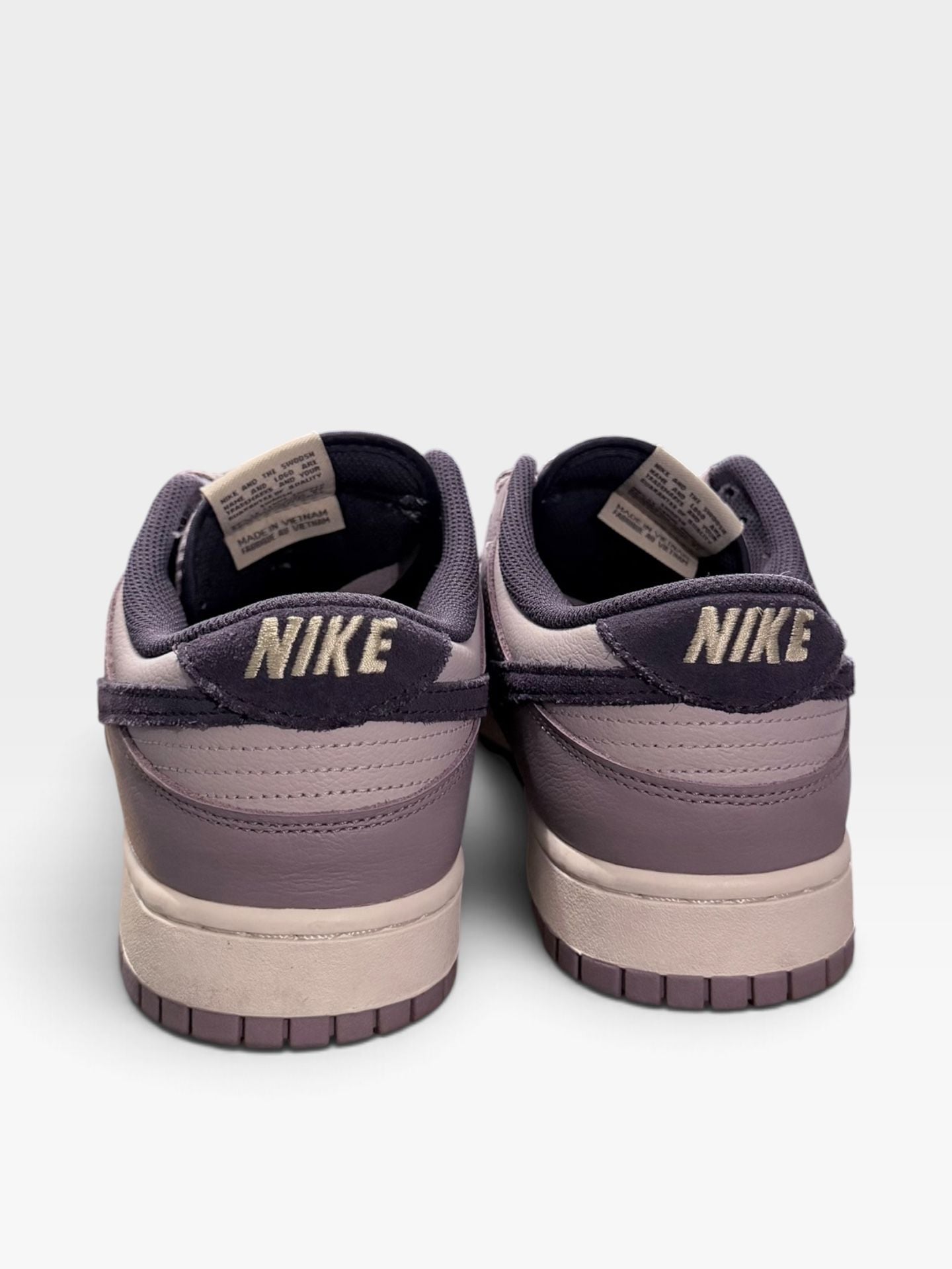 Nike Dunk Low SE Light Violet Ore Purple Sneakers - 12M 4