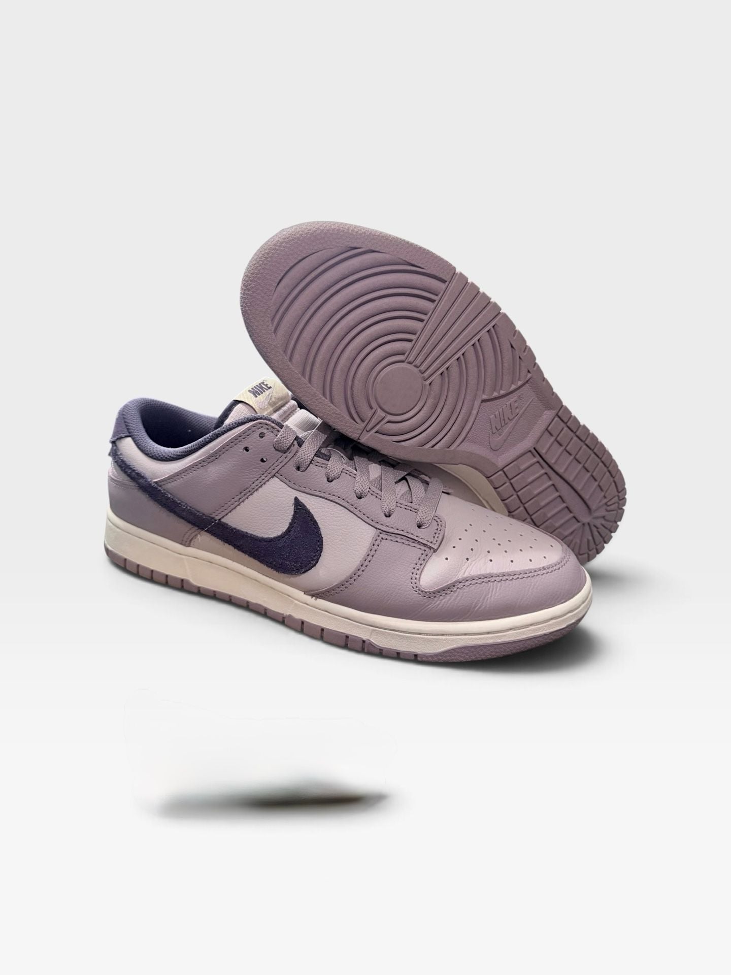Nike Dunk Low SE Light Violet Ore Purple Sneakers - 12M 6
