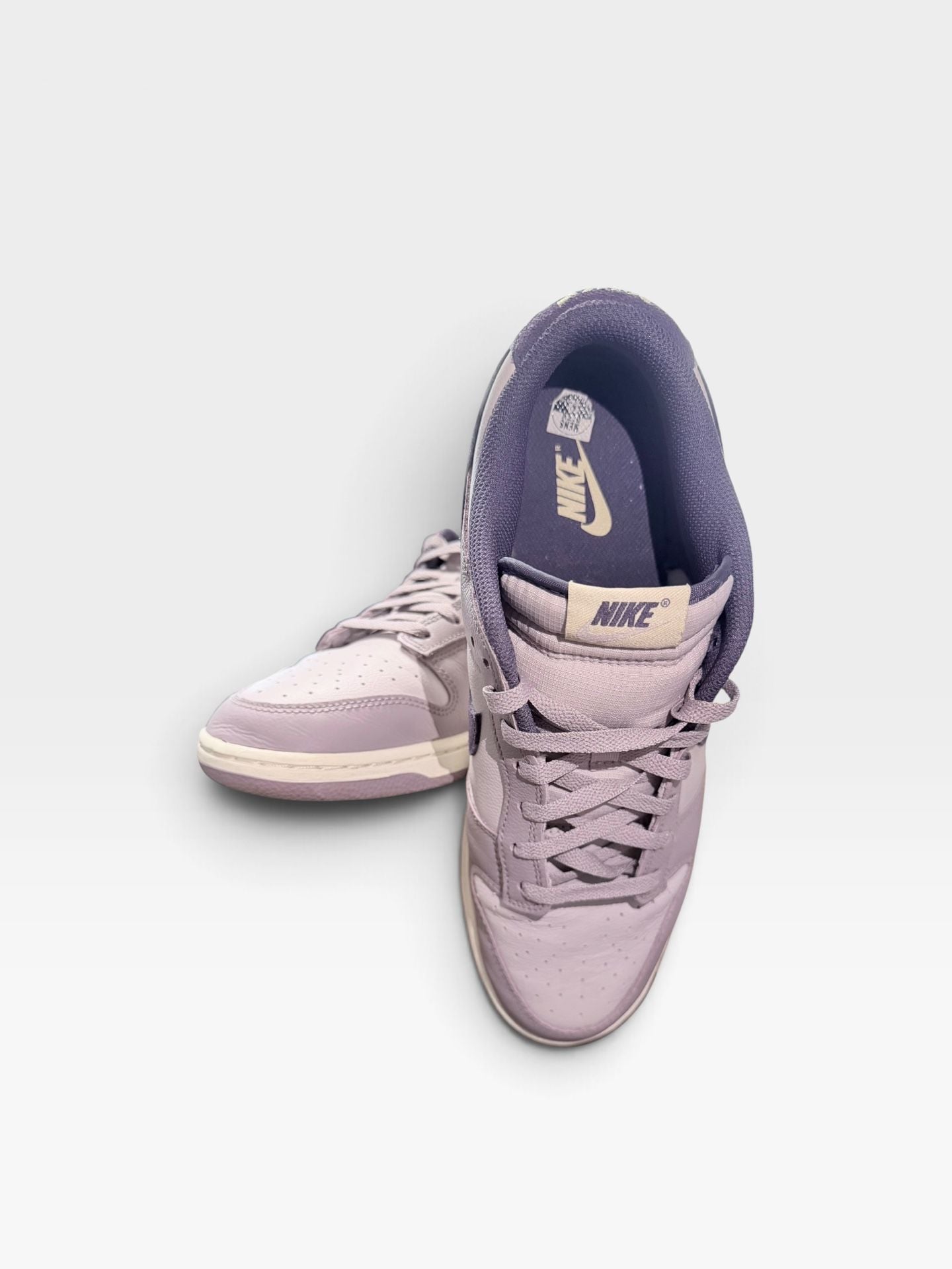 Nike Dunk Low SE Light Violet Ore Purple Sneakers - 12M 7