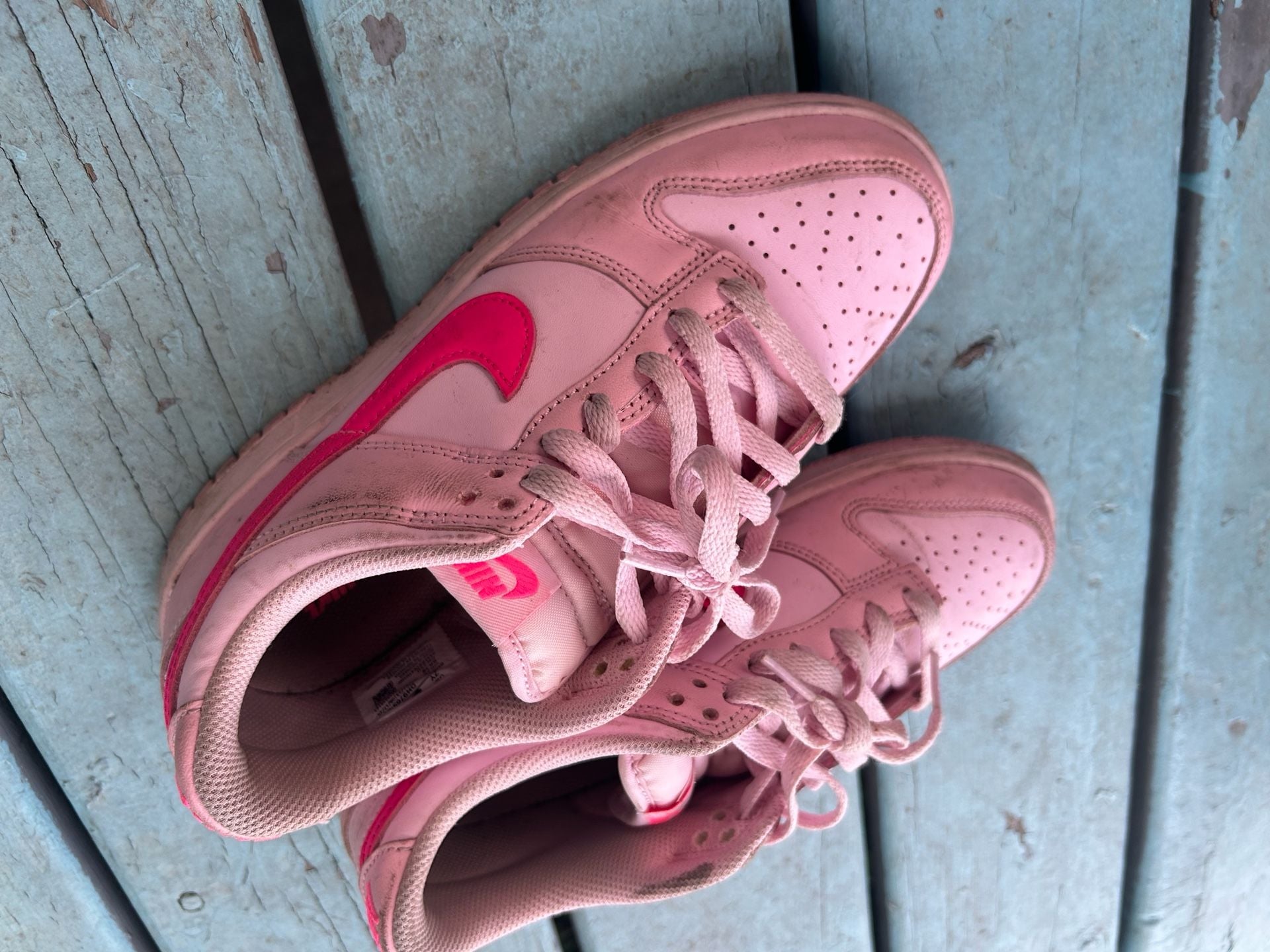 Nike Dunk Low Triple Pink Size 7Y 3