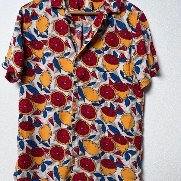 Citrus Lemon Grapefruit Print Button Down Shirt 100% Rayon Short Sleeve Tropical