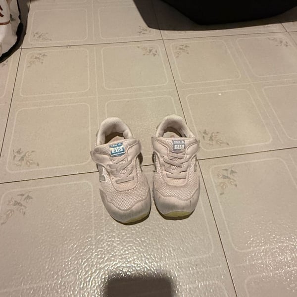 New Balance 515 Size 5 Pink Infant Velcro Sneakers