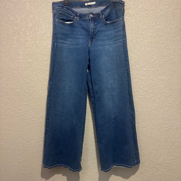 Levi's 318 Shaping Wide Leg Jeans Size 32 Blue Denim