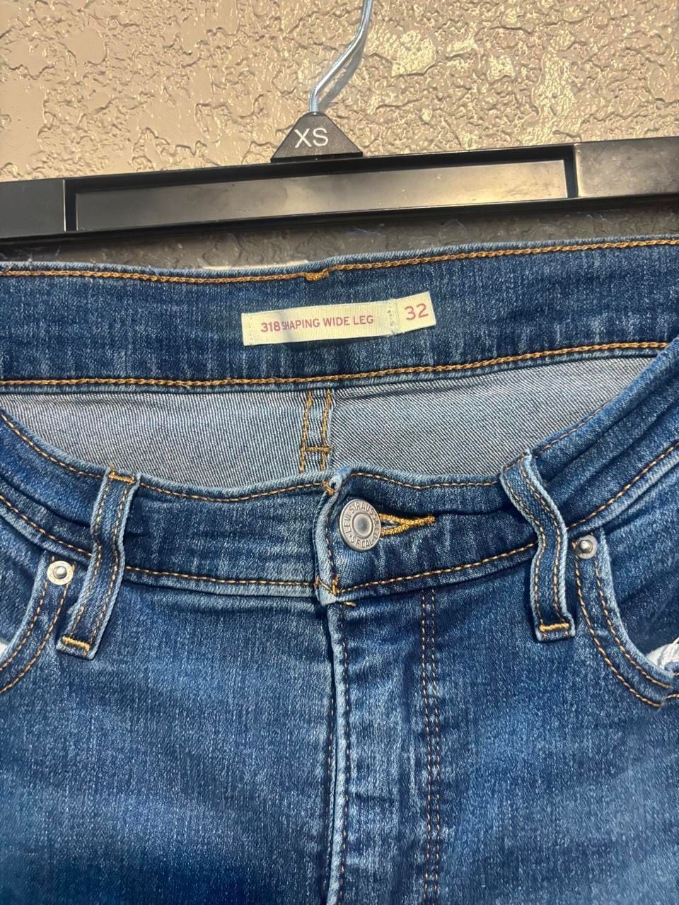 Levi's 318 Shaping Wide Leg Jeans Size 32 Blue Denim 3