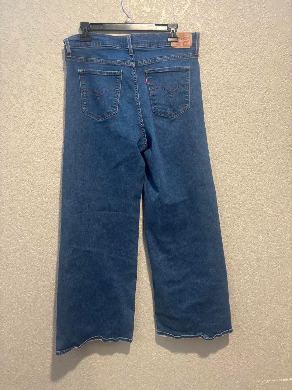 Levi's 318 Shaping Wide Leg Jeans Size 32 Blue Denim 4