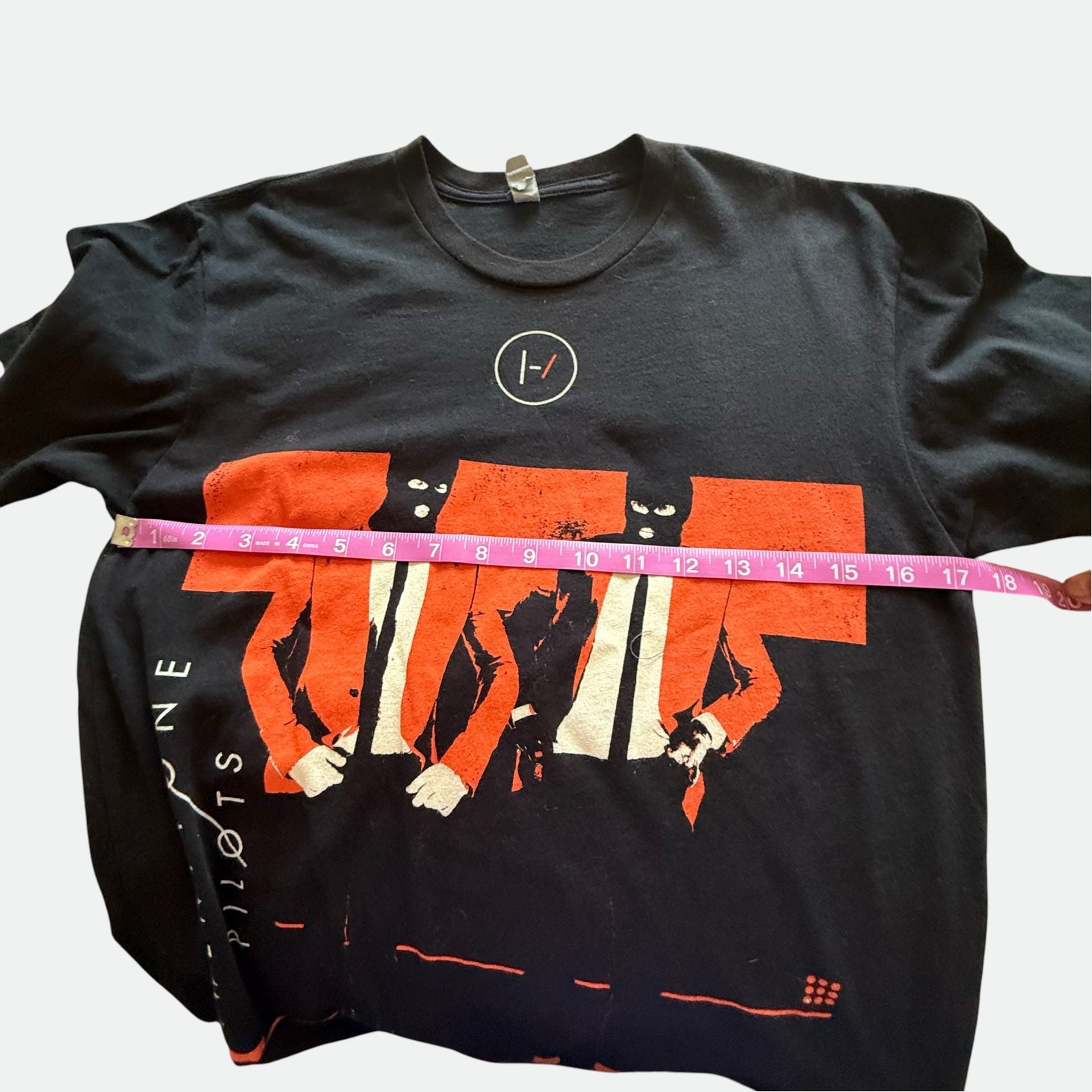 Twenty One Pilots Emotional Roadshow Tour T-Shirt Black 4
