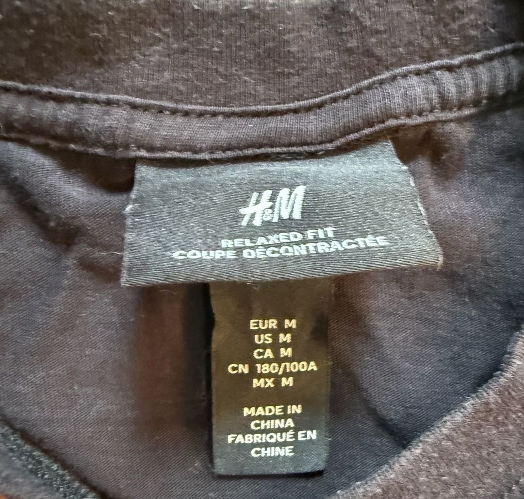 H&M Relaxed Fit T-Shirt Size M Black Angel Graphic Astra Inclinant 5