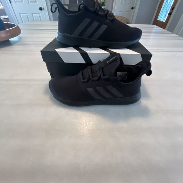 Adidas Cloudfoam Pure 2.0 Size 6 Black Casual Sneakers Womens 6