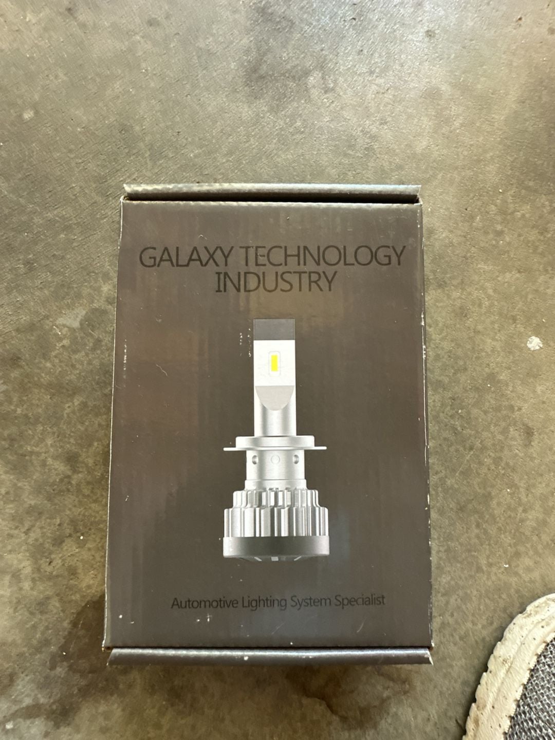 Galaxy Technology Industry S2 H11 Car LED Bulb Kit New 1