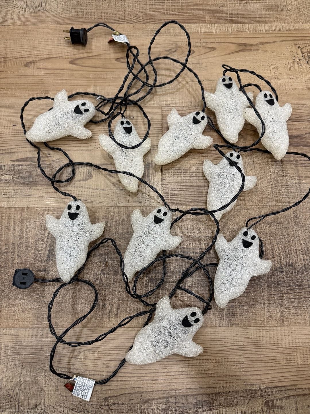 Vintage Melted Plastic Popcorn Ghost Halloween String Lights Lot of 2! Spooky 1