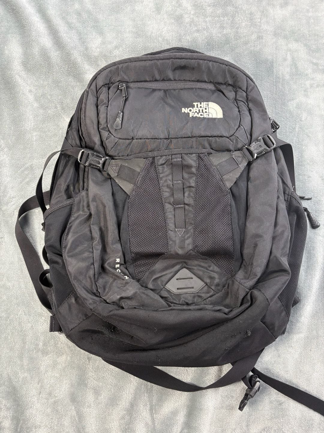 The North Face Recon Backpack Black FlexVent Hiking School Laptop Daypack 2