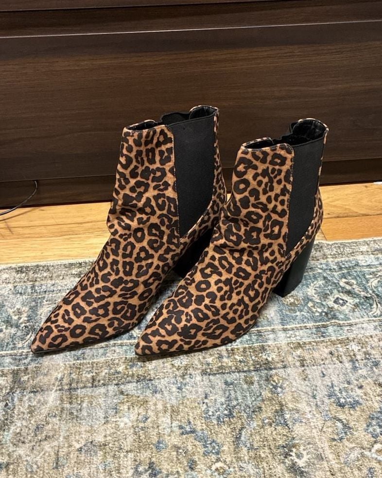 Kittenish Leopard Print Pointed Toe Booties Size 11 2