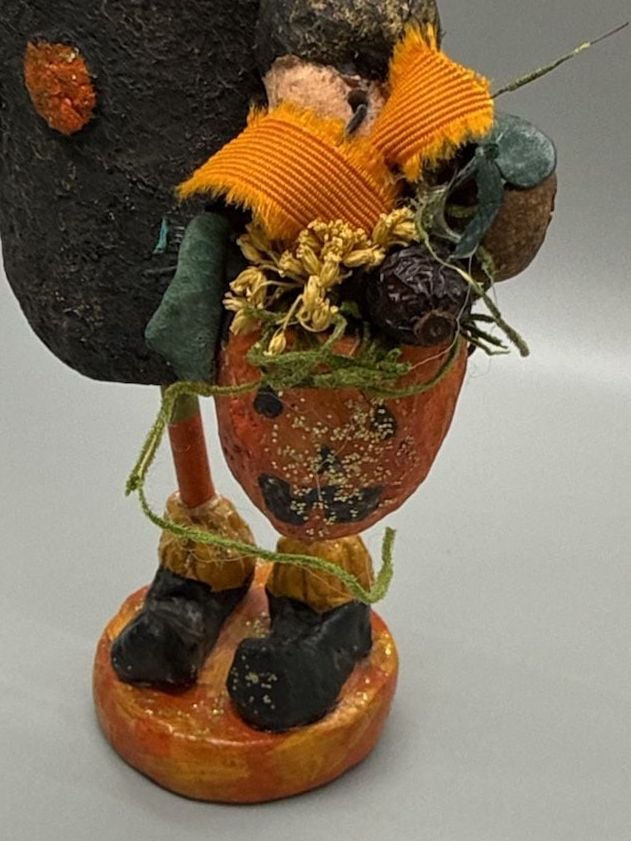 Monnie Wilson Halloween Bobber Witch Paper Mache 11.5” Folk Art Figurine Vtg  12