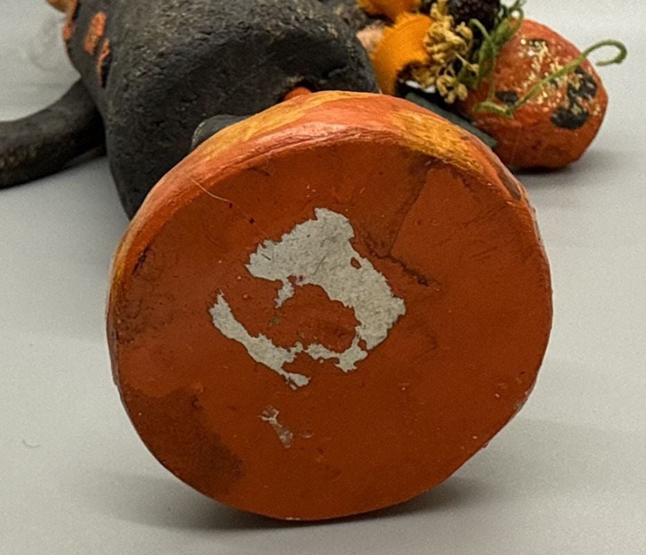 Monnie Wilson Halloween Bobber Witch Paper Mache 11.5” Folk Art Figurine Vtg  7