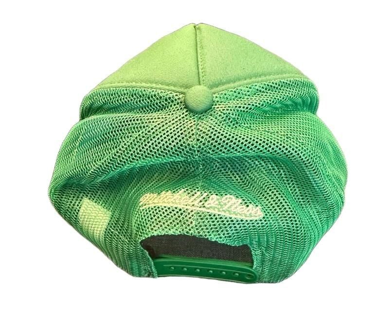 Mitchell & Ness Boston Celtics 2008 NBA Champions Trucker Hat Green 4