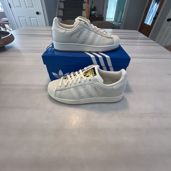 Adidas Superstar Messi Size 7 White Ivory Womens 8