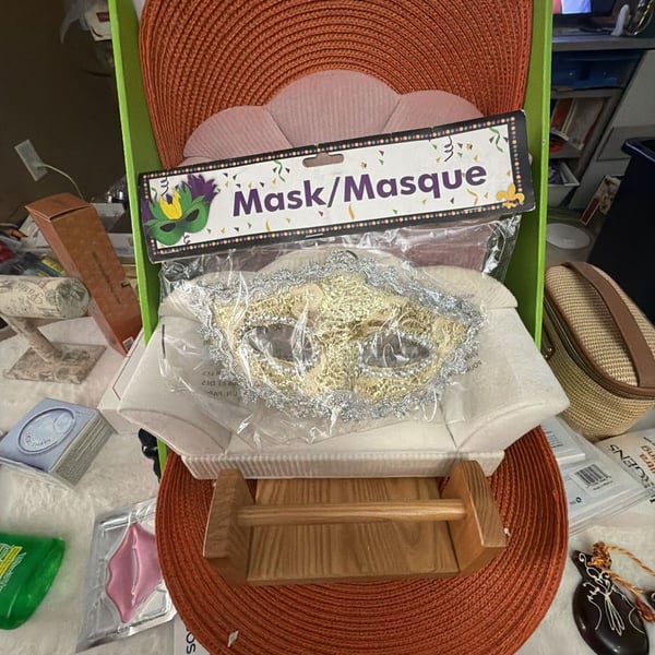 Greenbrier International Mardi Gras Masquerade Mask Gold Silver New