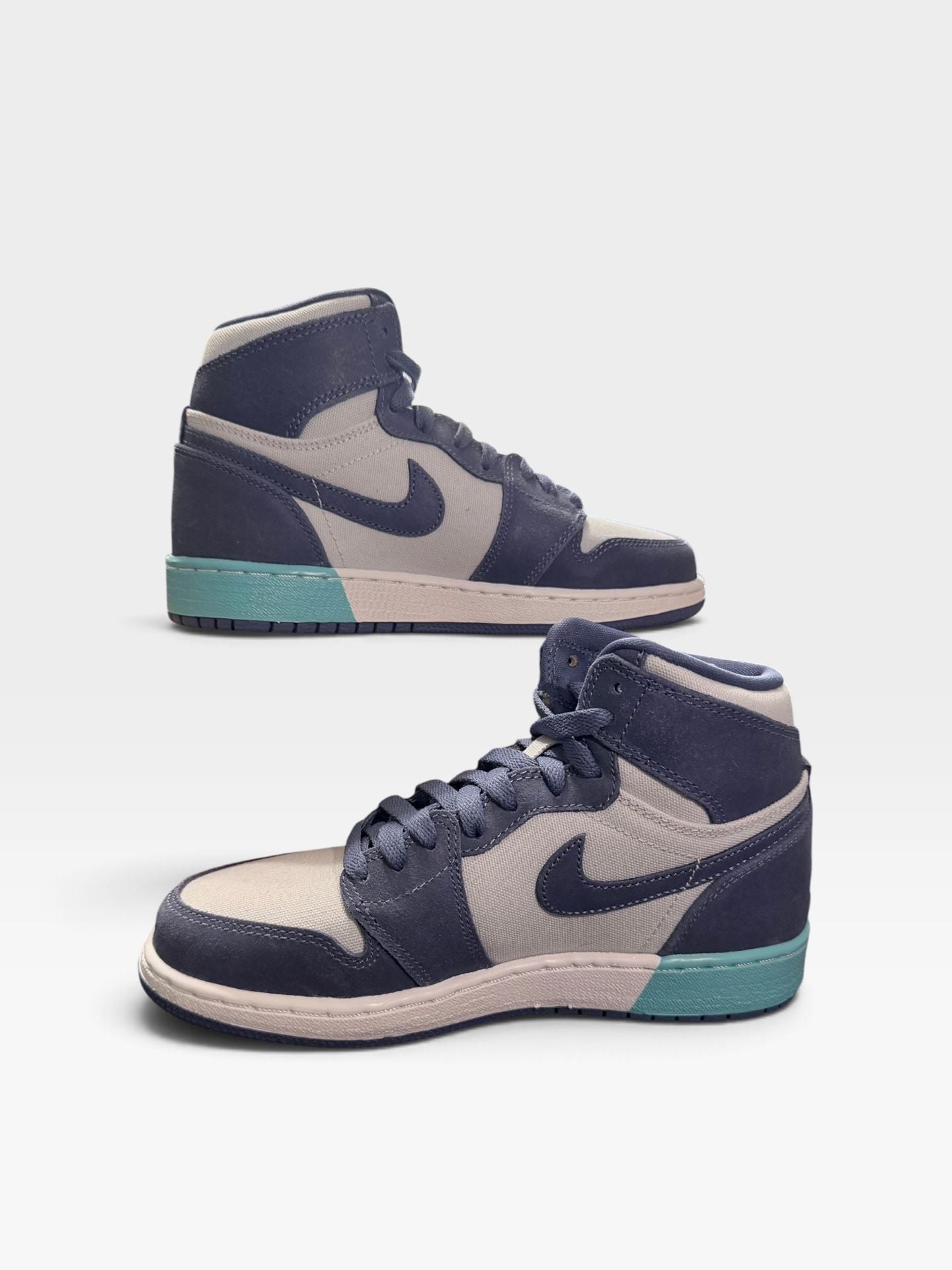 Jordan Air Jordan 1 Retro High Blue Moon - 4Y 3