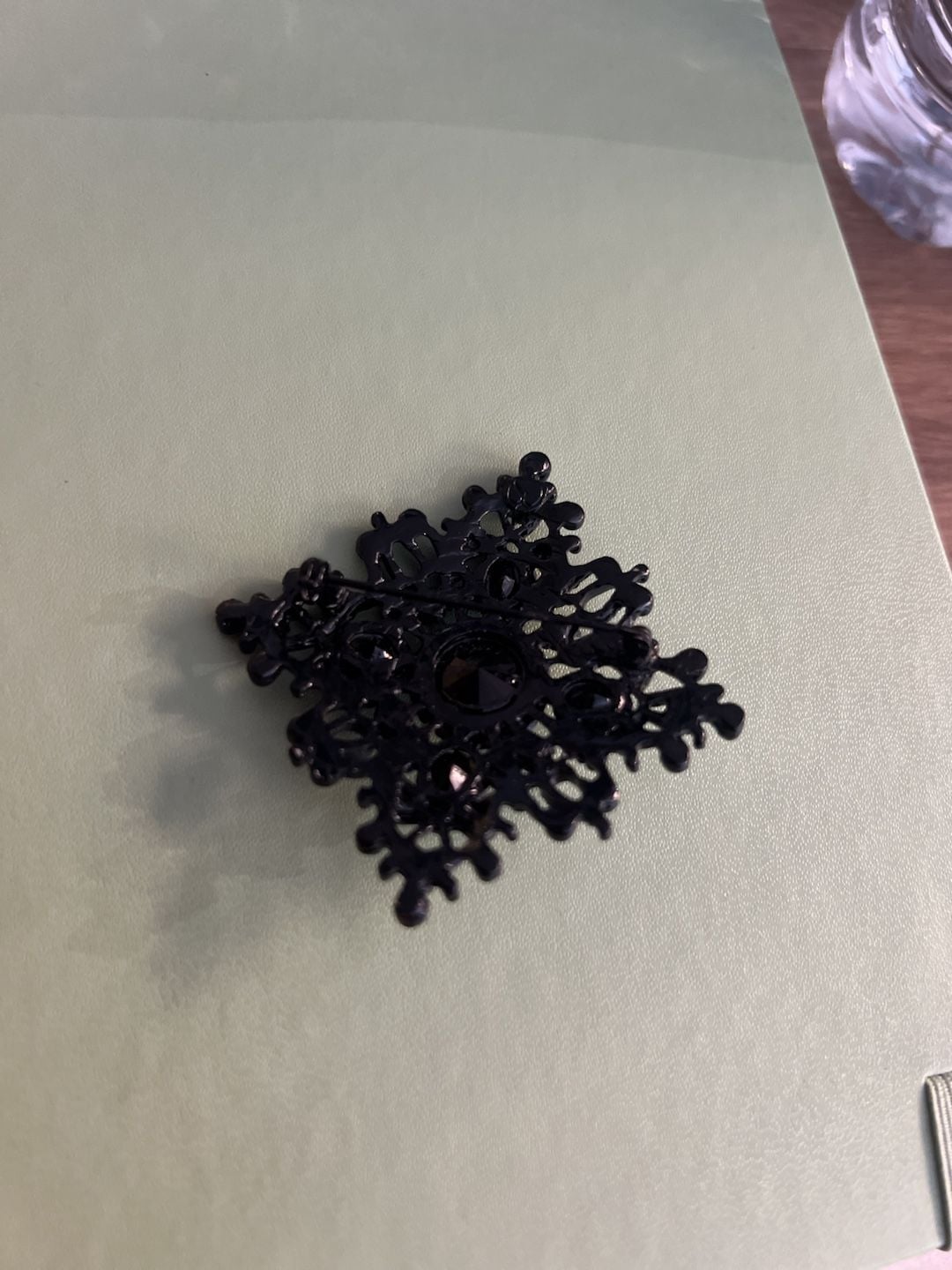 Vintage Black Japanned Rhinestone Filigree Brooch 3
