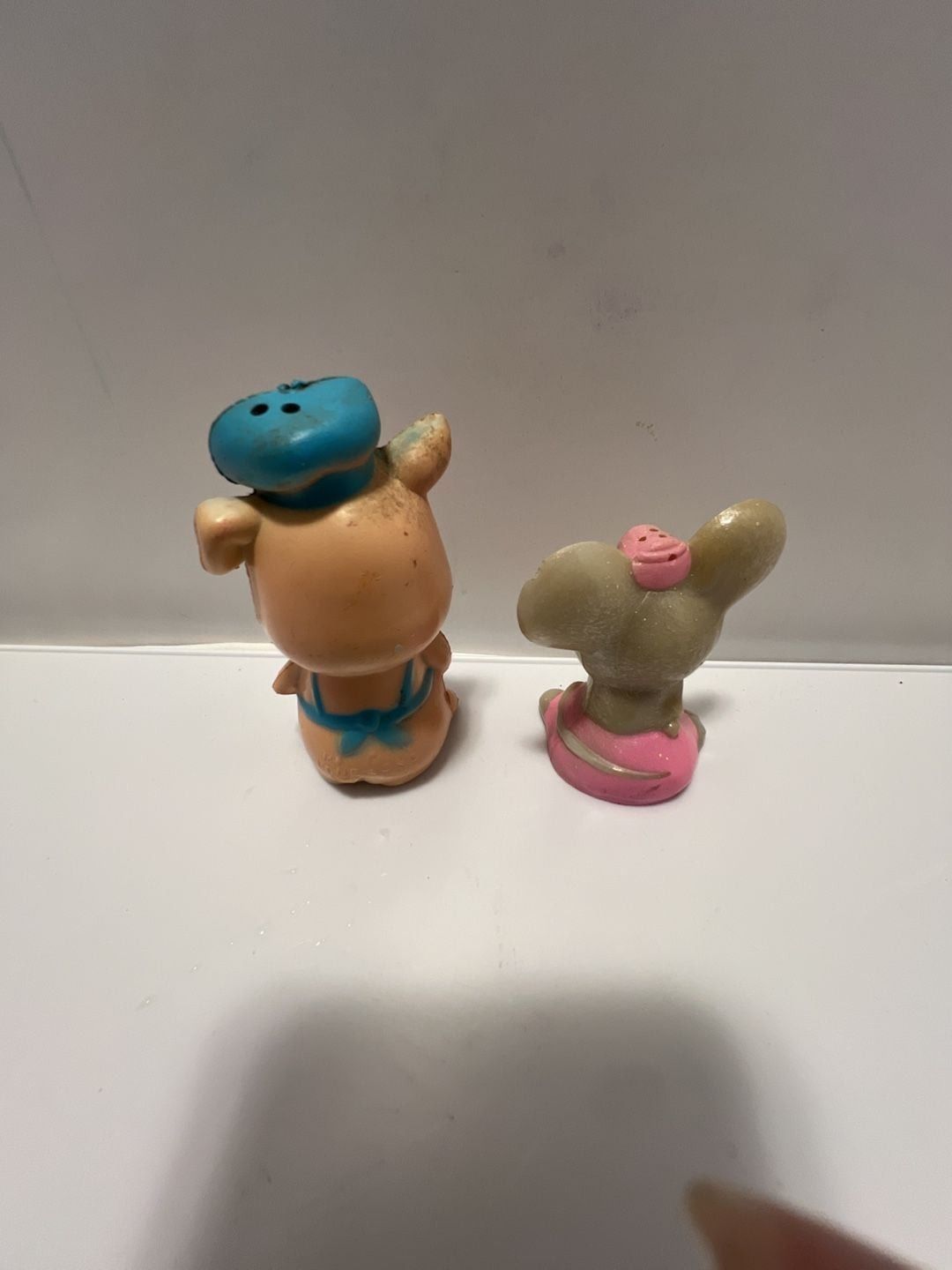 Vintage Plastic Pig and Mouse Salt And Pepper Shakers Set 3