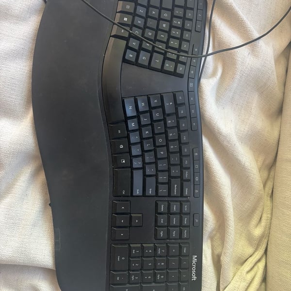Microsoft Ergonomic Keyboard Wired Black