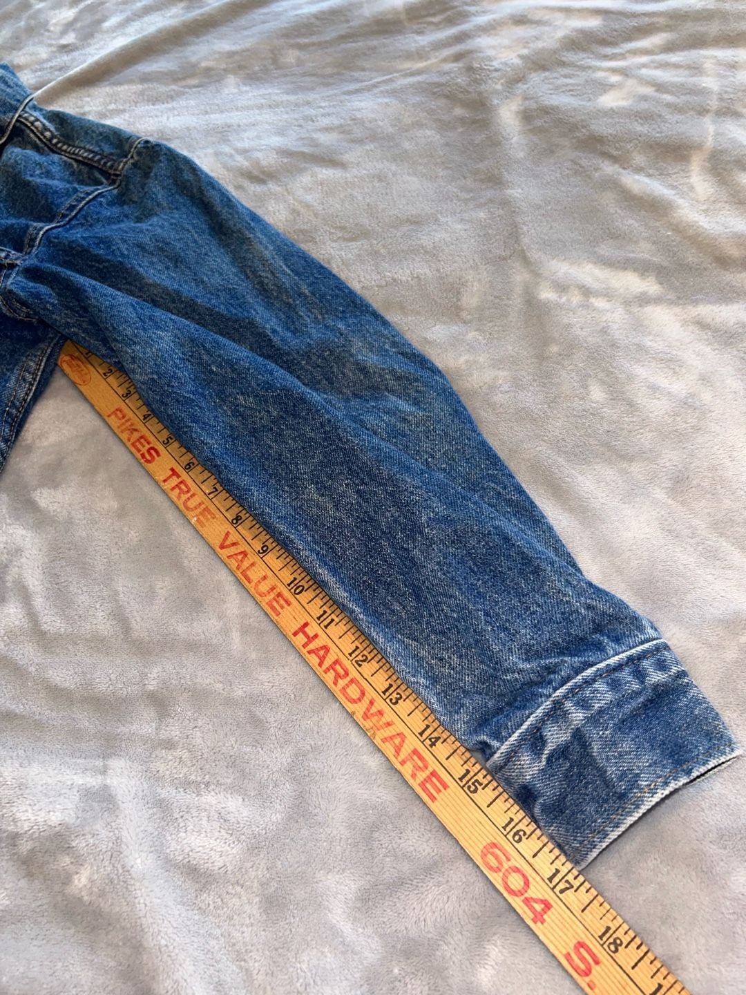 1987 vintage Levi's Denim Trucker Jacket Size 36R Made In USA tag! 7