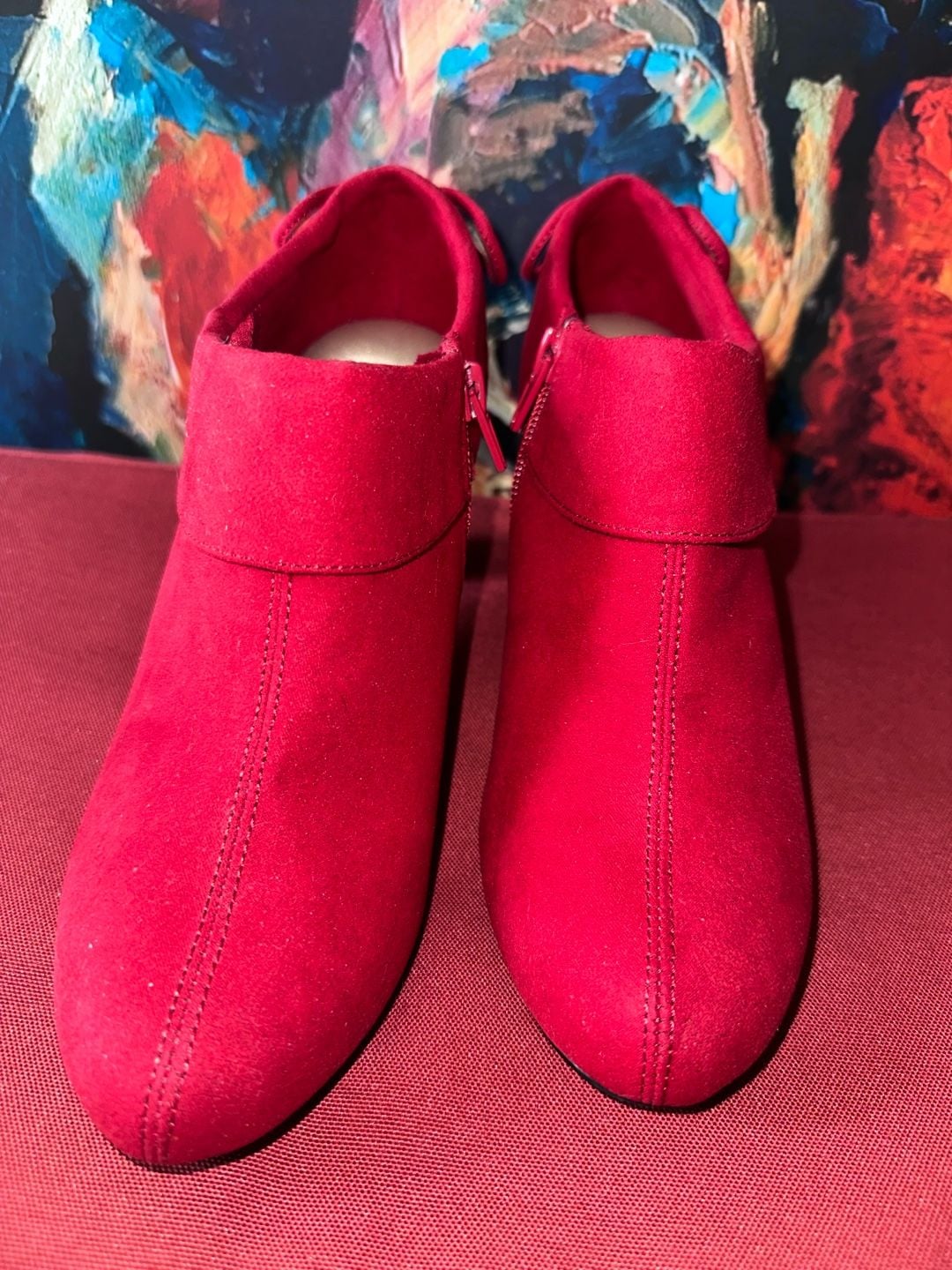 No.26 Coach And Four Red Ankle Boots Size 6.5 Suede Chunky Heel Bow Details 2