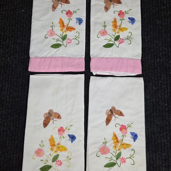 Vintage Hand Embroidered Guest Towels Set Of 4 White Pink Butterflies