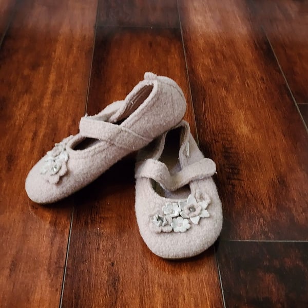 Living Kitzbühel Floral Felt Mary Jane Shoes Girls EU 28