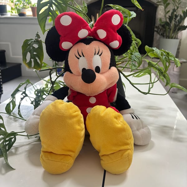Disney Minnie Mouse Plush 20” Stuffed Animal Toy Red Dress Yellow Shoes