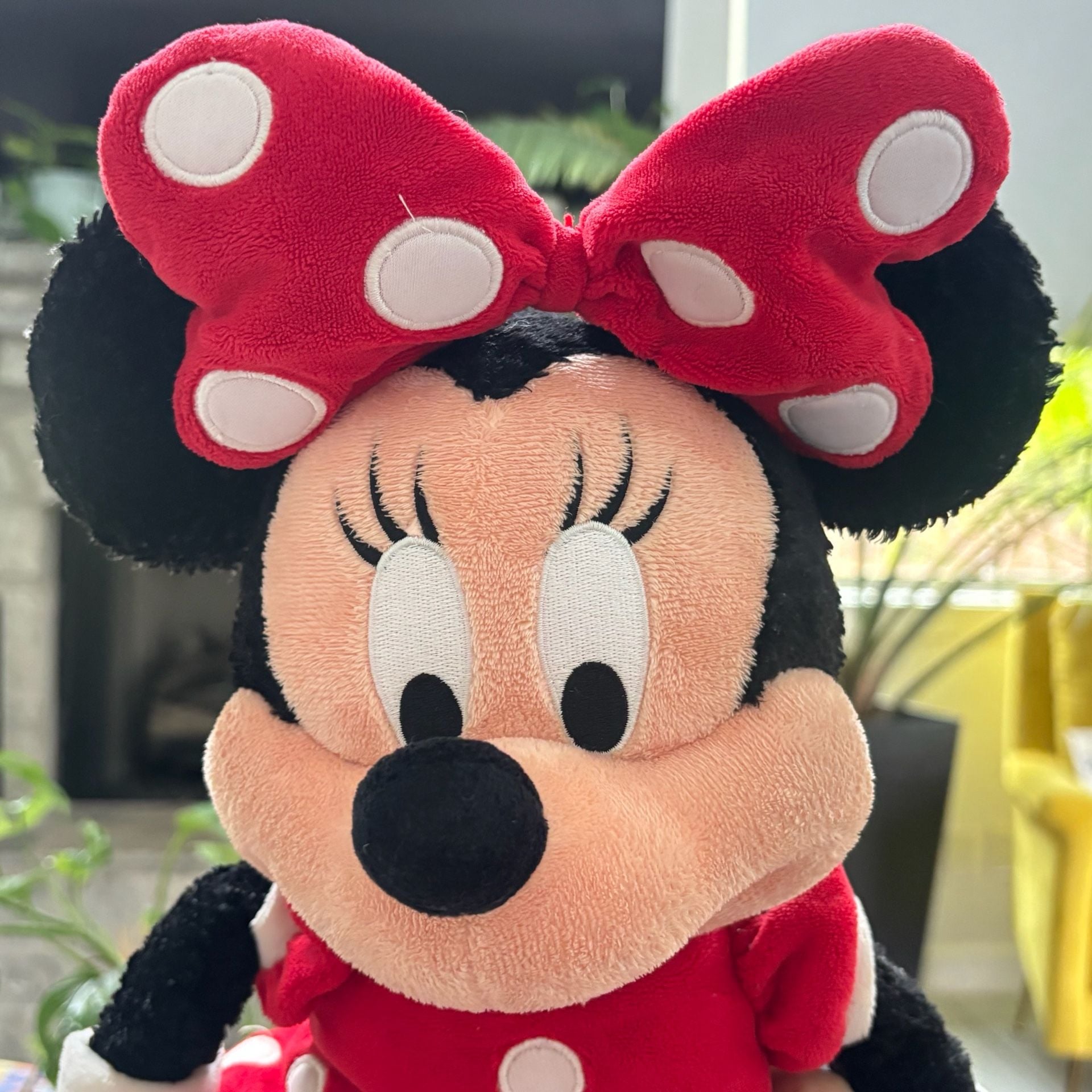 Disney Minnie Mouse Plush 20” Stuffed Animal Toy Red Dress Yellow Shoes 2